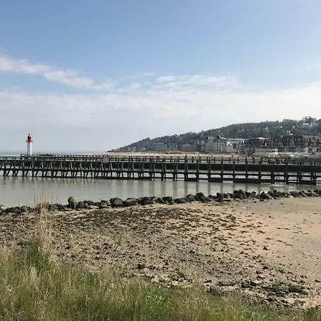 1 Quai Des Marchands * Deauville